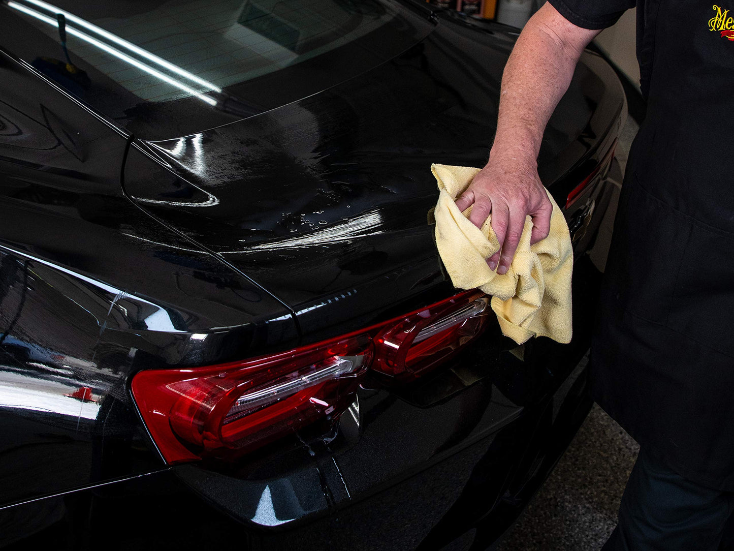 Meguiar's G10240 Smooth Surface XL Clay Kit - Includes 240 Grams of Clay Bars, Quik Detailer Spray Bottle and Microfiber Towel